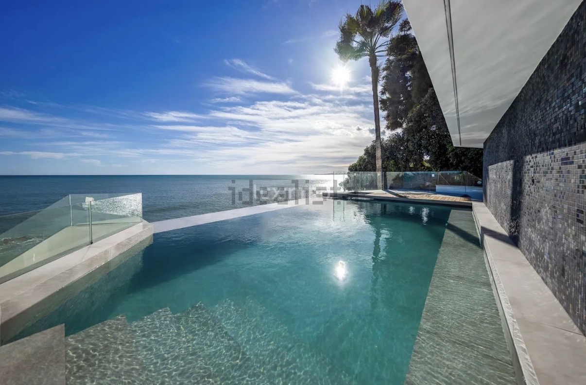 House in El Campello - view 1