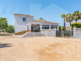Re-Sale · Country Property Catral