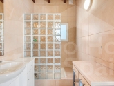 Re-Sale · Finca / Country Property Catral