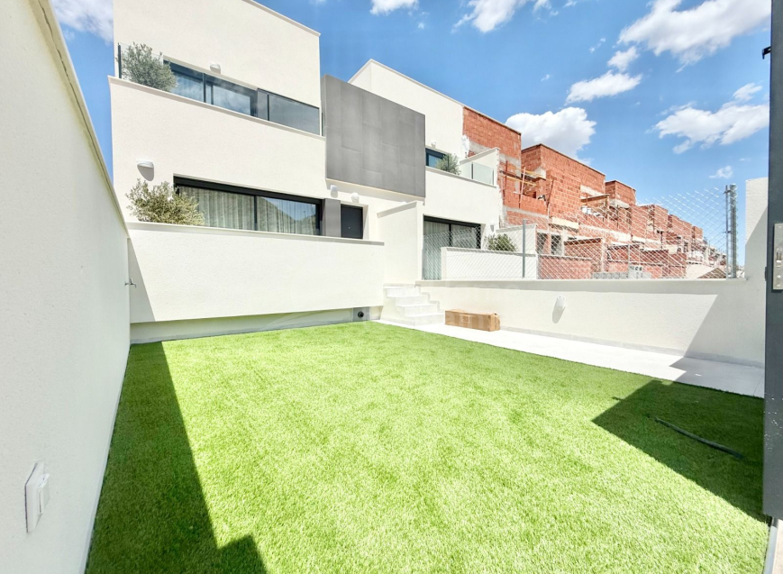 Nueva construcción  · Town House Cox