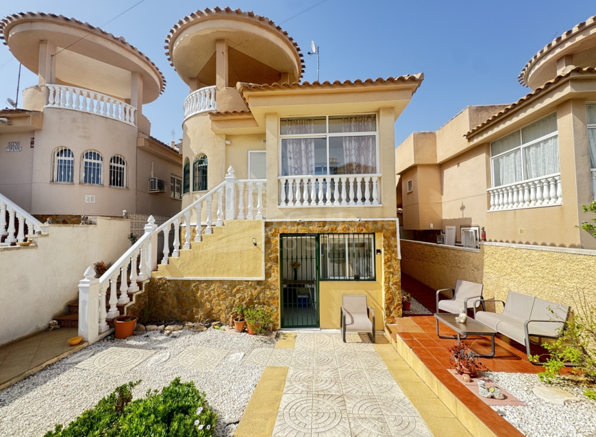  · V Villamartín · Villamartin