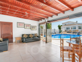 Re-Sale · Country Property Catral