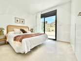 Nueva construcción  · Town House Cox