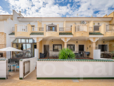 Re-Sale · Townhouse Ciudad Quesada · Lo Marabú