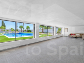 Re-Sale · Country estate Los Montesinos · La Herrada