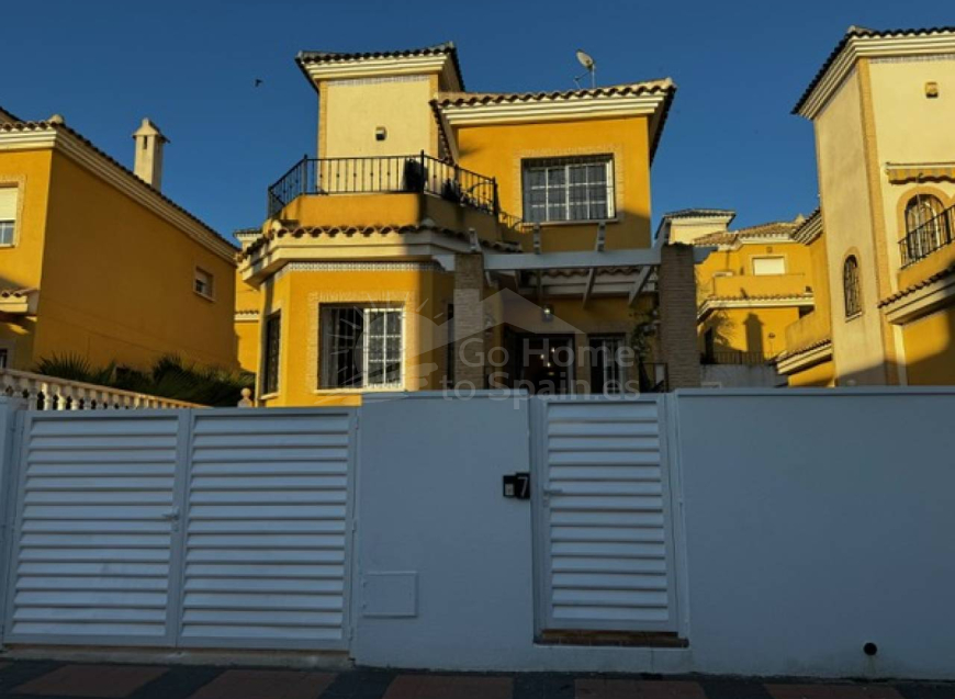Re-Sale · Detached Villa Algorfa · Lo Crispin