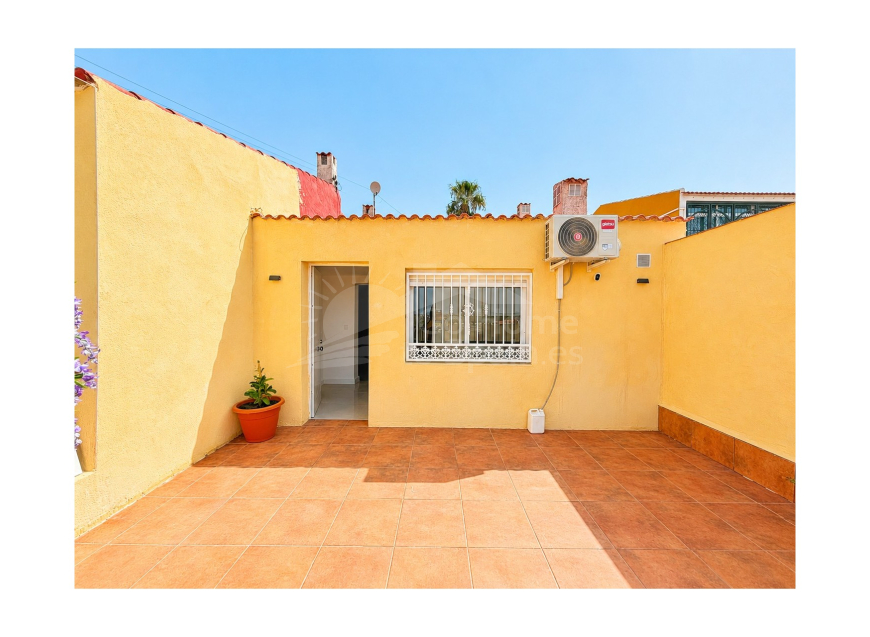 Re-Sale · Ground Floor Bungalow Torrevieja · La Siesta - El Salado - Torreta