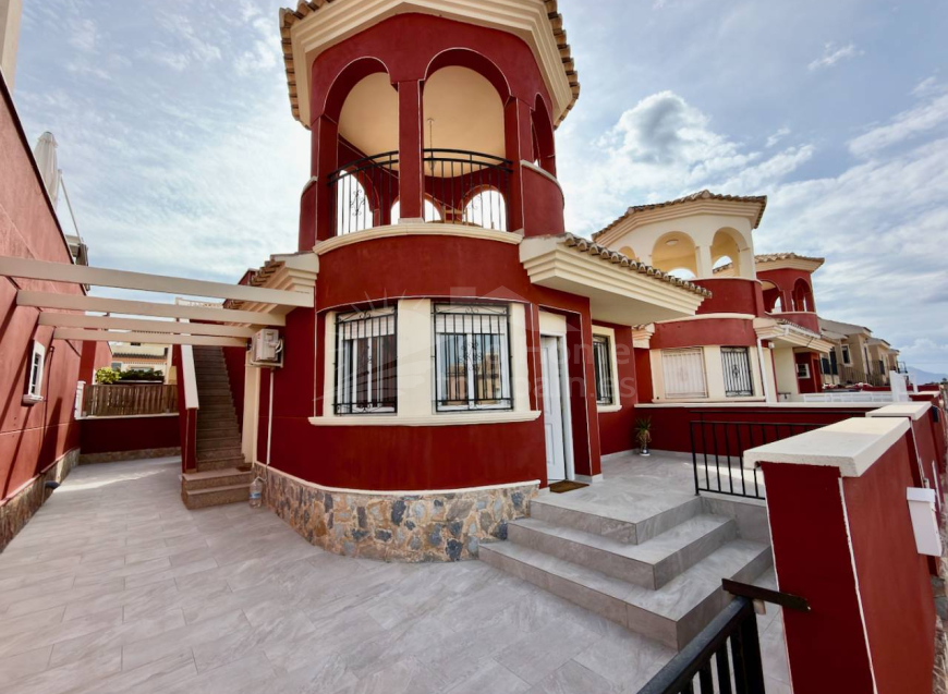 Venta · Apartment Daya Nueva