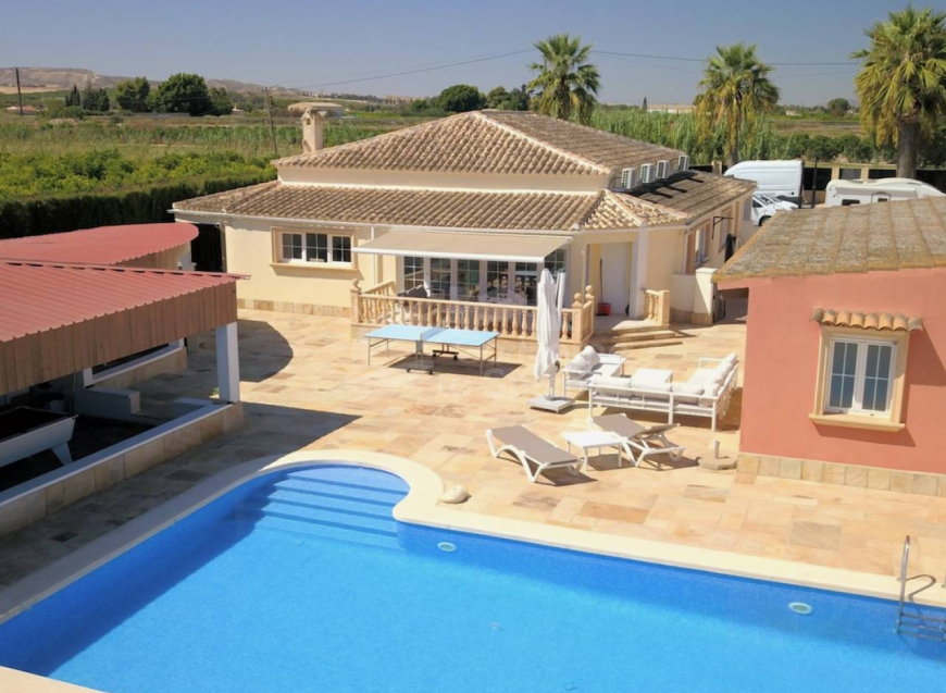 Re-Sale · Detached Villa Almoradi · Heredades