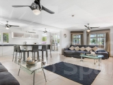 Re-Sale · Finca / Country Property Catral