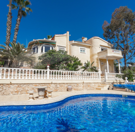 V -  - Ciudad Quesada - Town Center