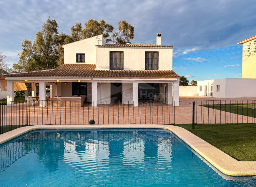  · V Santa Pola · El Poble Llevanti