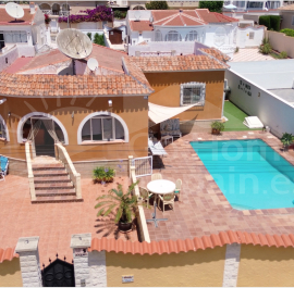 V -  - Ciudad Quesada - Town Center