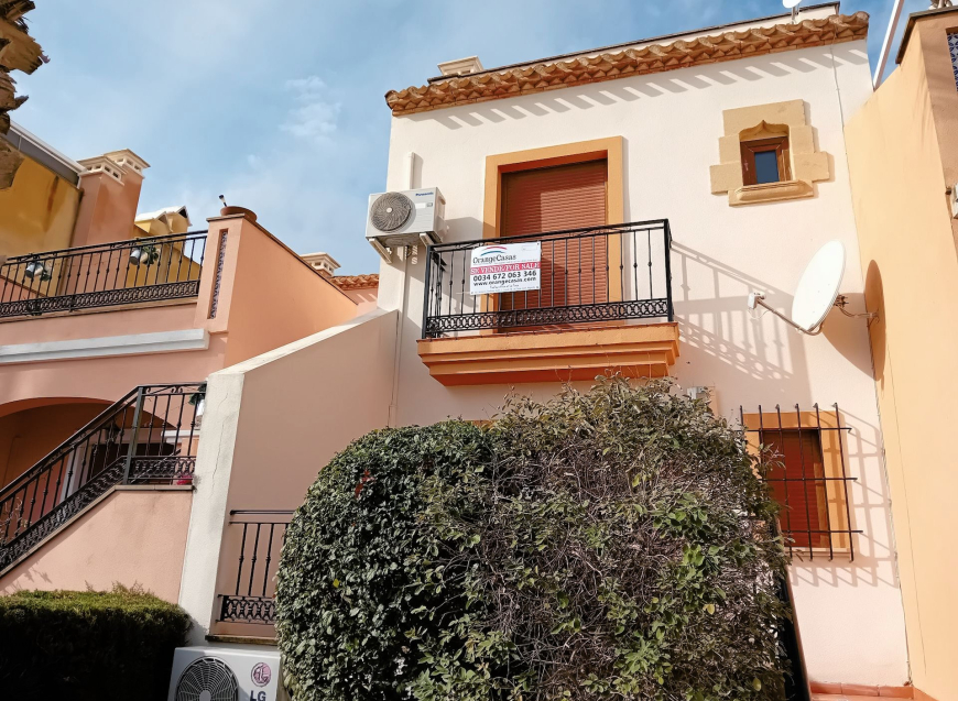 Re-Sale · Townhouse Algorfa · La finca Golf