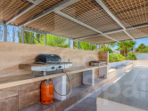 Re-Sale · Country estate Los Montesinos · La Herrada
