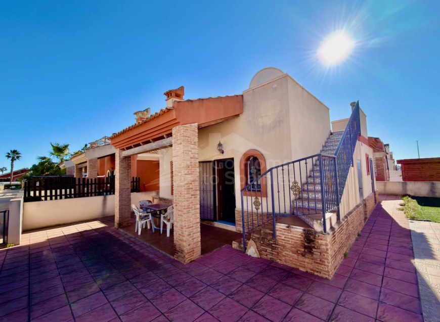 Venta · Detached Villa El Raso