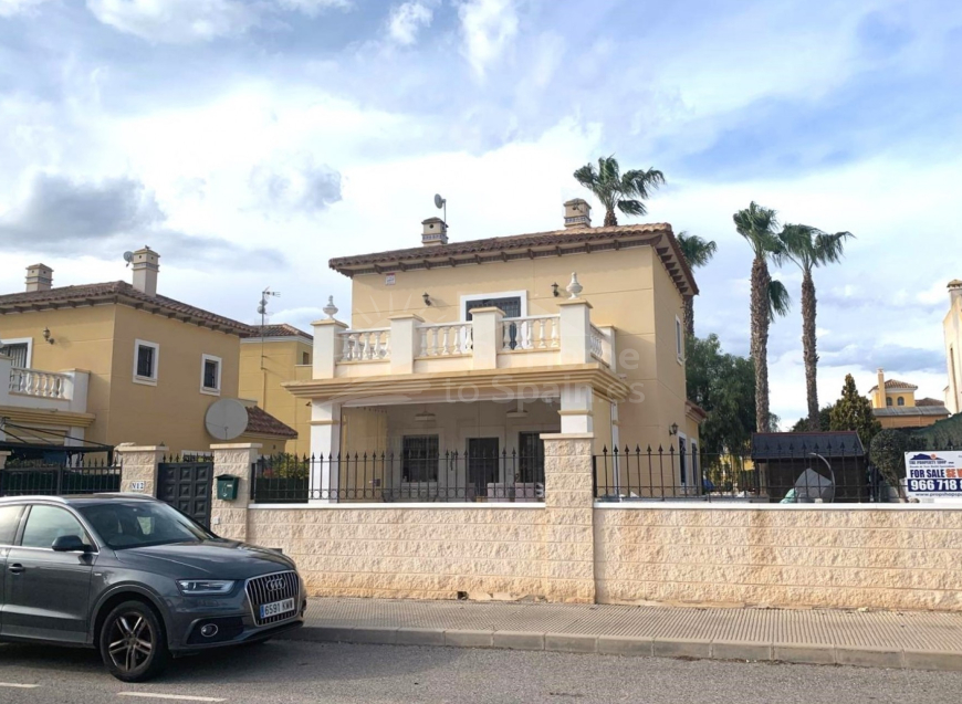Re-Sale · Detached House / Villa Guardamar del Segura · EL RASO