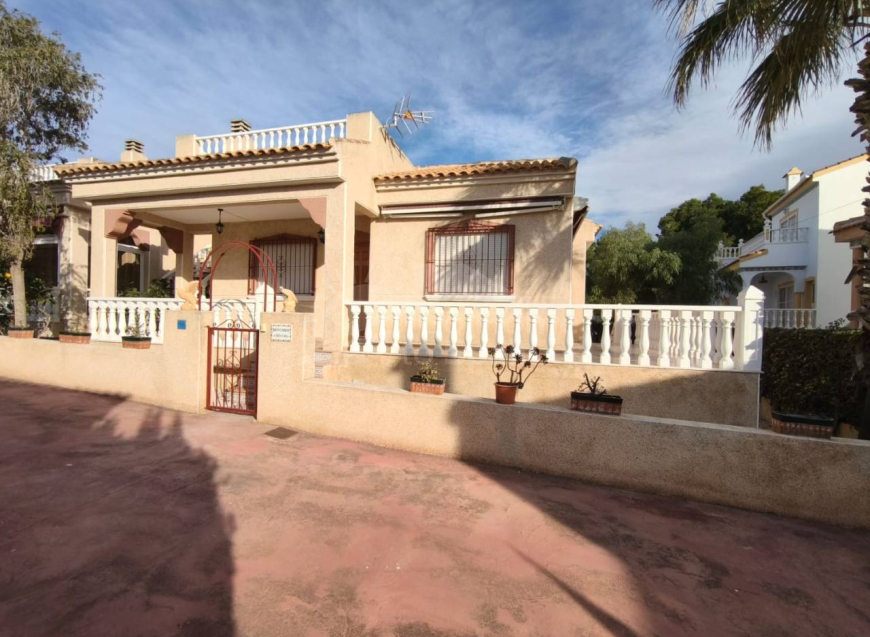 Re-Sale · Detached Villa Algorfa · Montemar