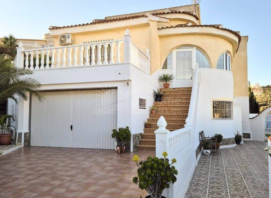 Luxury Property · Detached House / Villa Ciudad Quesada · La  Marquesa Golf