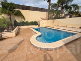 Re-Sale · Detached House / Villa Torrevieja Centro · Torrevieja