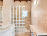Re-Sale · Country Property Catral