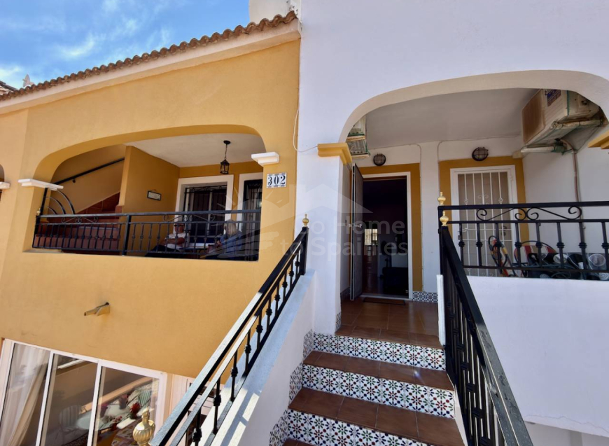Venta · Apartment Los Montesinos · La Herrada