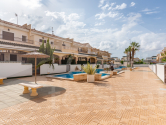 Re-Sale · Townhouse Ciudad Quesada · Lo Marabú
