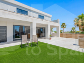 Re-Sale · Country estate Los Montesinos · La Herrada