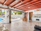 Re-Sale · Finca / Country Property Catral