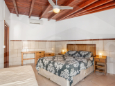 Re-Sale · Country Property Catral