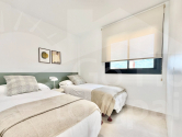 Nueva construcción  · Town House Cox