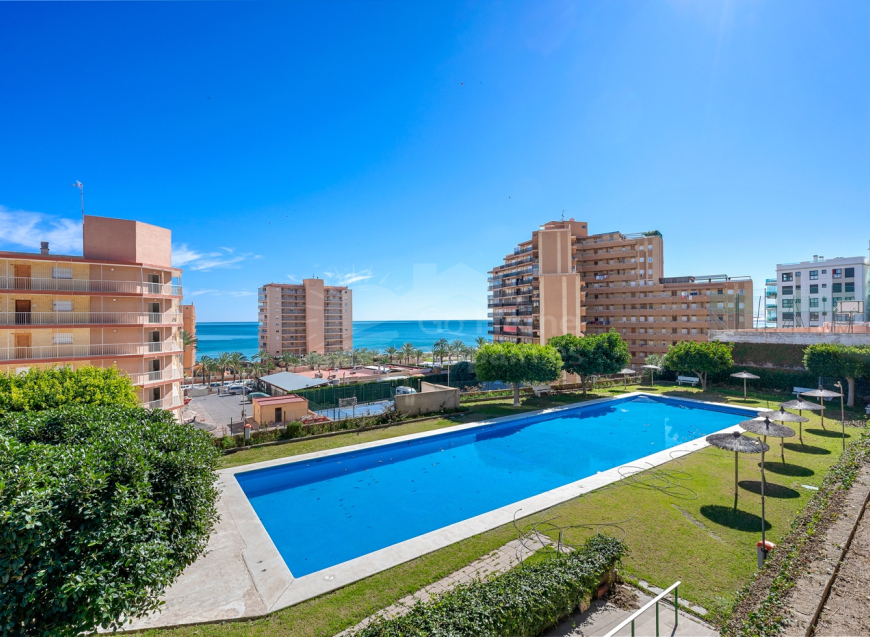 Re-Sale · Apartment Arenales del Sol · Segunda linea playa