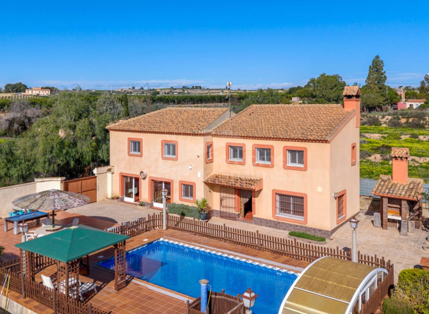 Venta · Finca / Country Property Los Montesinos