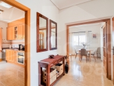 Re-Sale · Villa Los Montesinos