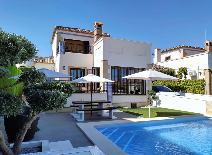 Re-Sale · Detached Villa Algorfa · La finca Golf