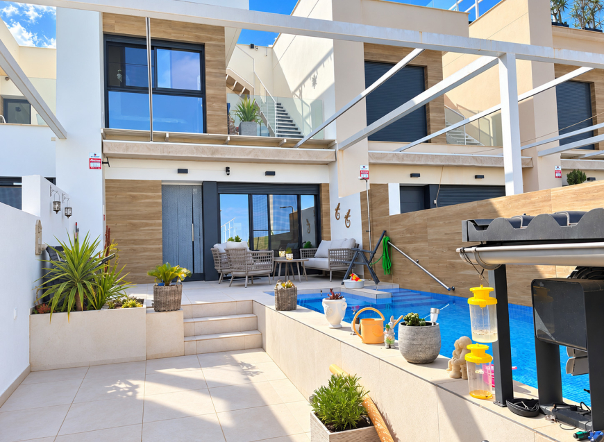 Re-Sale · Detached Villa Rojales
