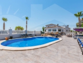 Re-Sale · Finca / Country Property Catral