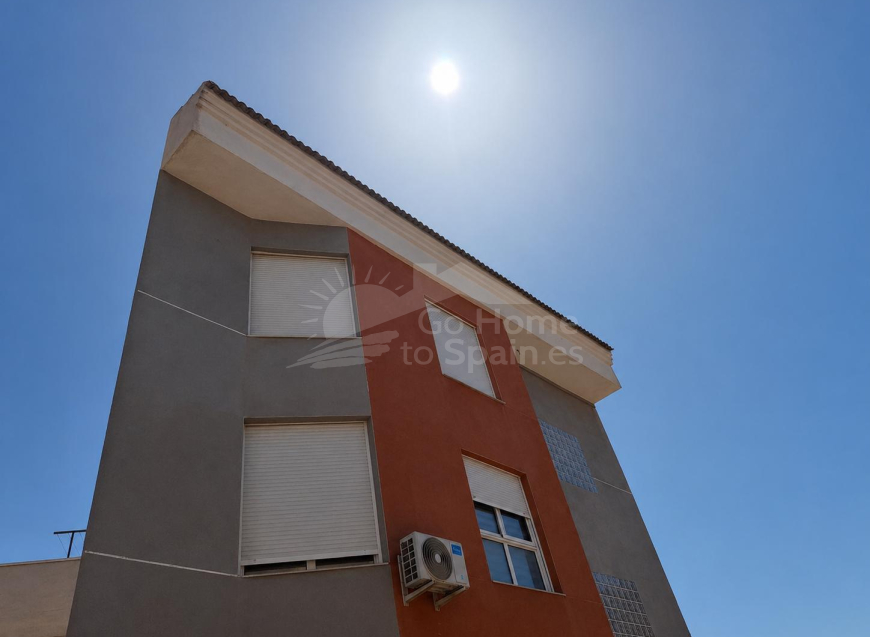 Re-Sale · Apartment Benijófar · Center
