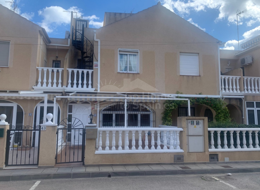 Re-Sale · Townhouse Torrevieja · Torrevieja - Jardin Del Mar