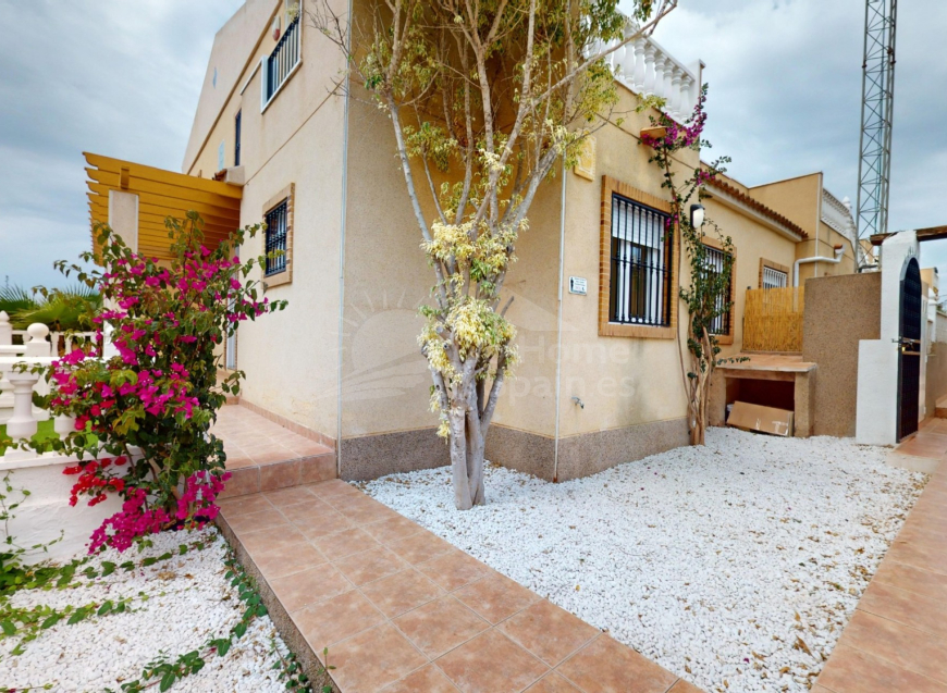 Re-Sale · Townhouse Villamartin · Blue Lagoon