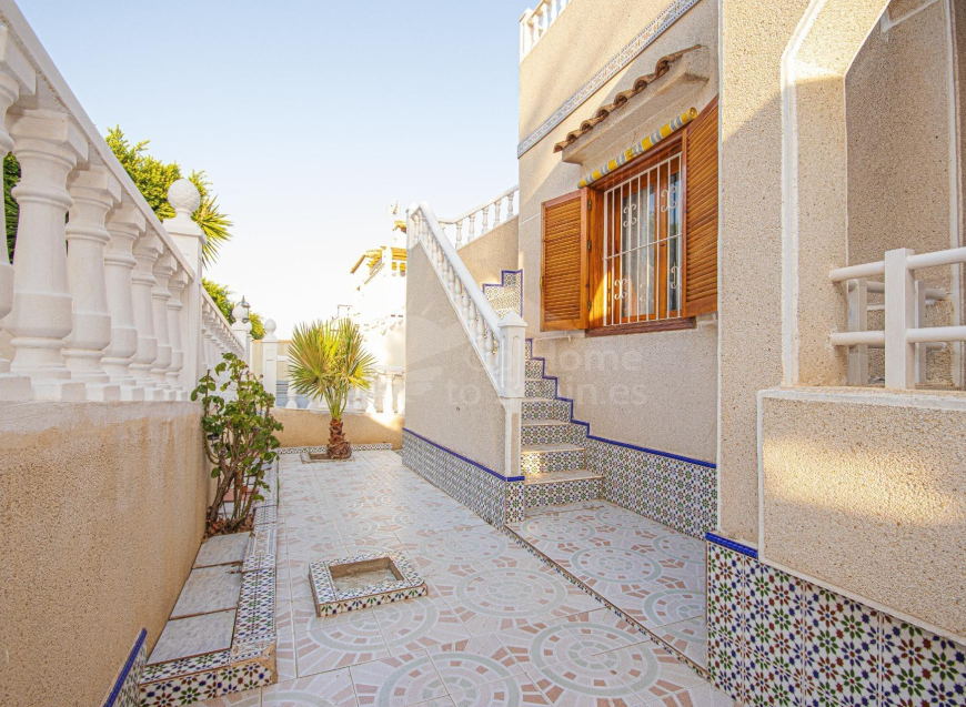  · B Torrevieja · Los Balcones - Los Altos del Edén