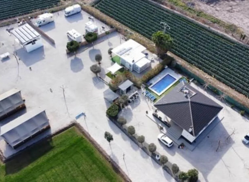 · V Dolores