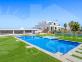 Re-Sale · Country estate Los Montesinos · La Herrada
