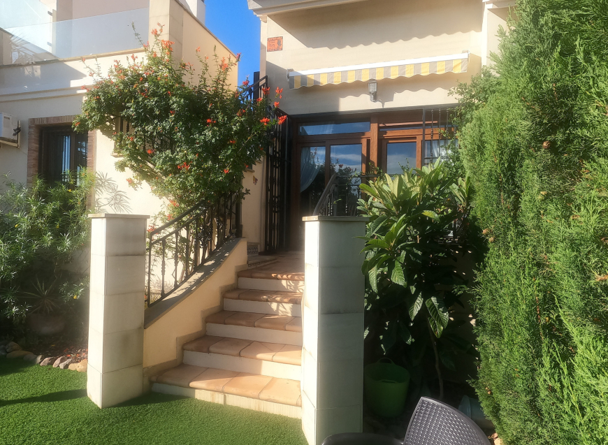 Re-Sale · Bungalow Algorfa · La finca Golf