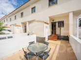 Re-Sale · Townhouse Ciudad Quesada · Lo Marabú
