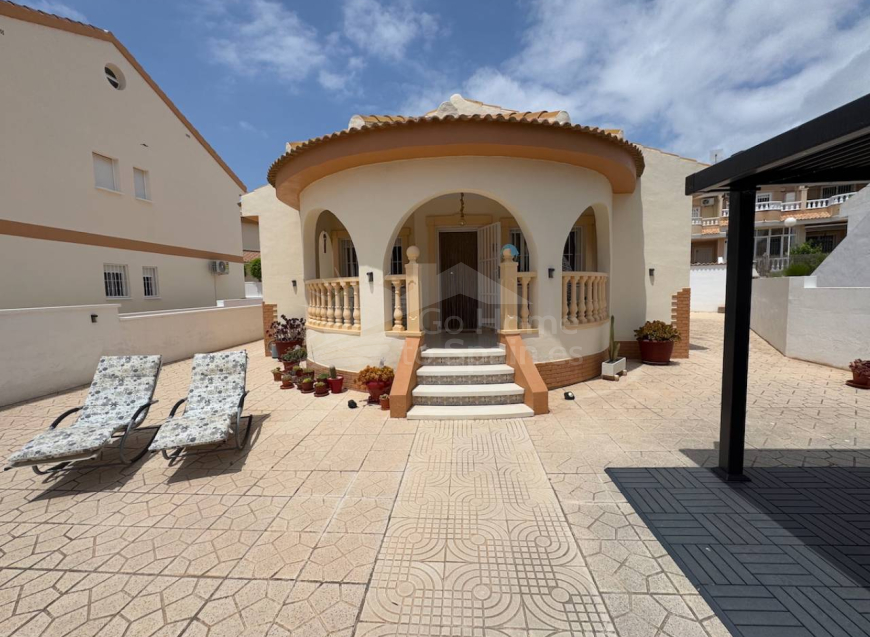 Re-Sale · Detached Villa Ciudad Quesada · Ciudad Quesada - Doña Pepa