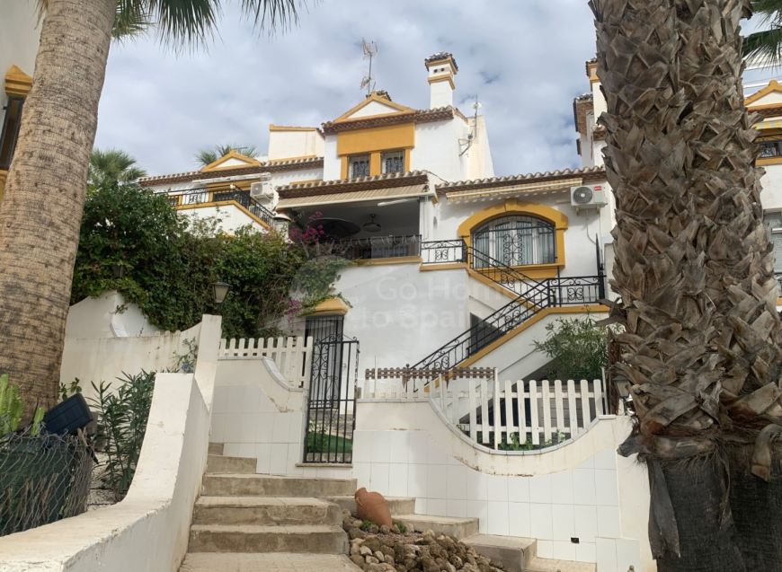 Re-Sale · Townhouse Orihuela Costa · Villamartin