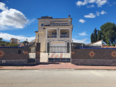 Re-Sale · Detached Villa Algorfa