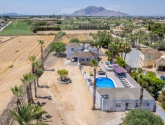 Re-Sale · Finca / Country Property Catral