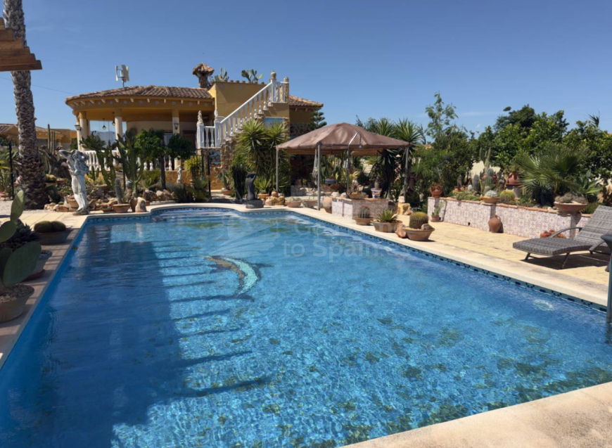 Venta · Finca / Country Property Catral